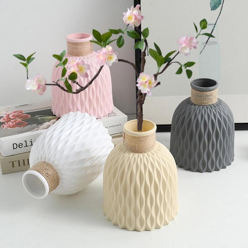 Pineapple Pattern Ceramic-Look Vase – Chic Twine Texture Plastic Floral Accent 🌿